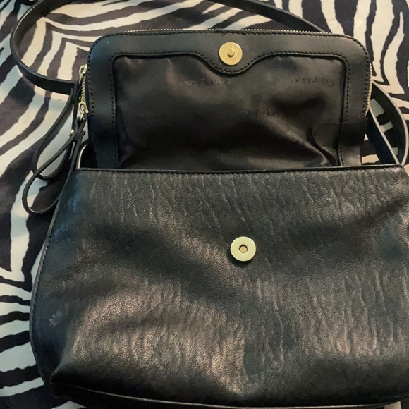Calvin Klein Crossbody purse please Black lambskin leather - Picture 4 of 6